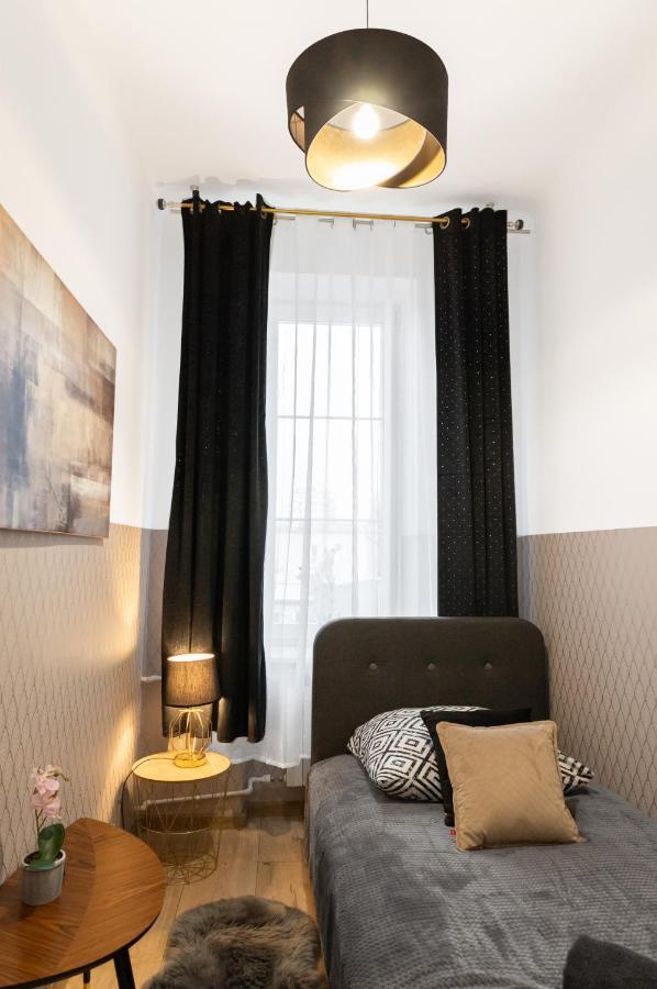 Clicktheflat Aleje Niepodleglosci Center Apart Rooms Варшава Экстерьер фото